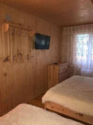 Дома для отпуска Ялинка Мигово Дом с 5 спальнями-50